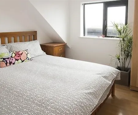 Cork-your Stay, Your Way 3*