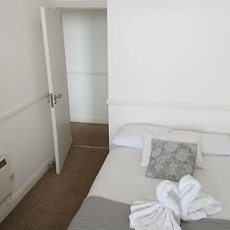 Cork-your Stay, Your Way 3* Cork